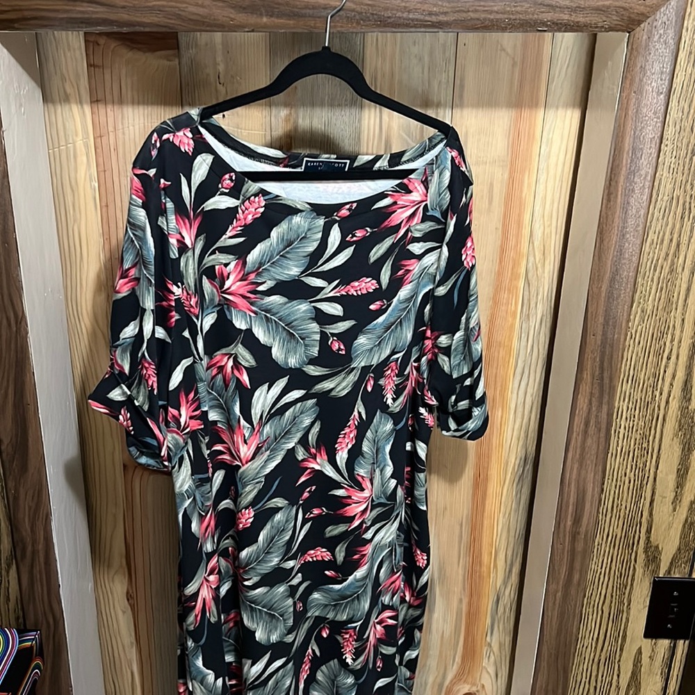 Black dress with tropical flowers